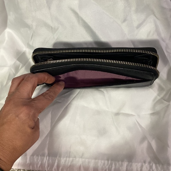 Coach Logo Wallet - Picture 4 of 4